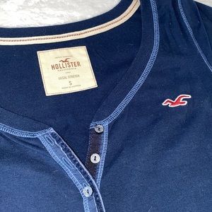 Navy long sleeve Hollister tee